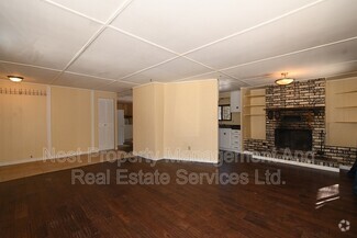 Building Photo - 1428 Iona Rd