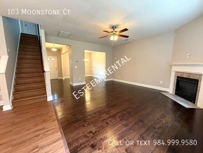 Foto del edificio - 103 Moonstone Ct