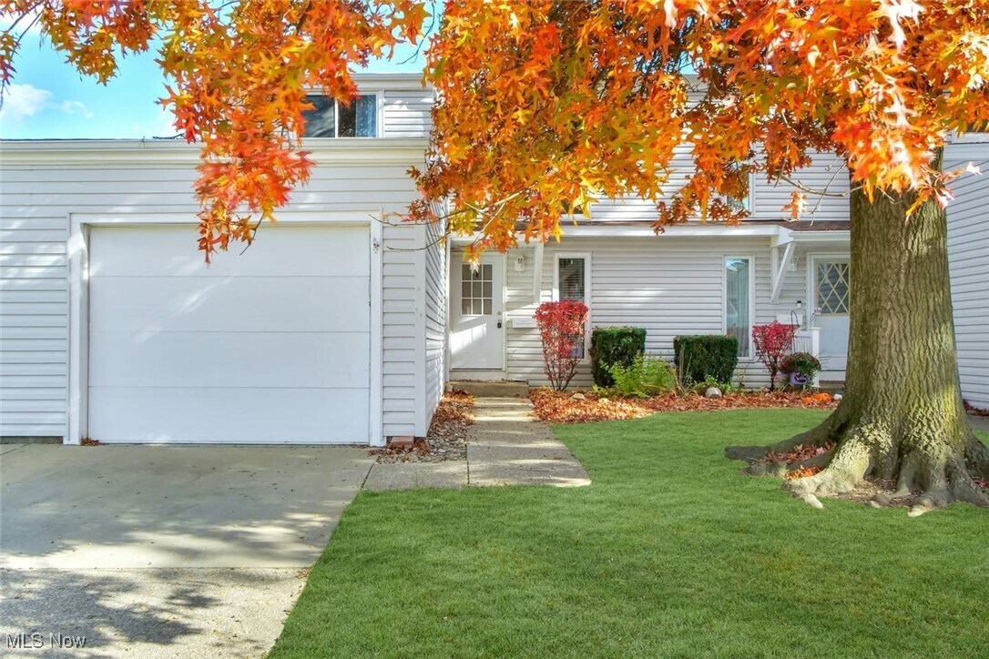 Foto principal - 267 Deepwood Dr