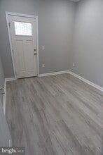 Building Photo - 630 Brooklyn St