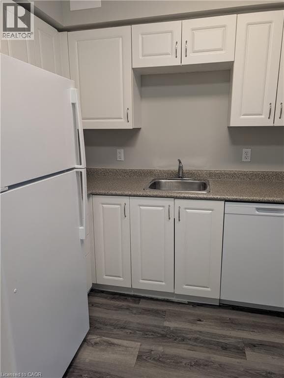 Photo du bâtiment - 736 Old Albert St