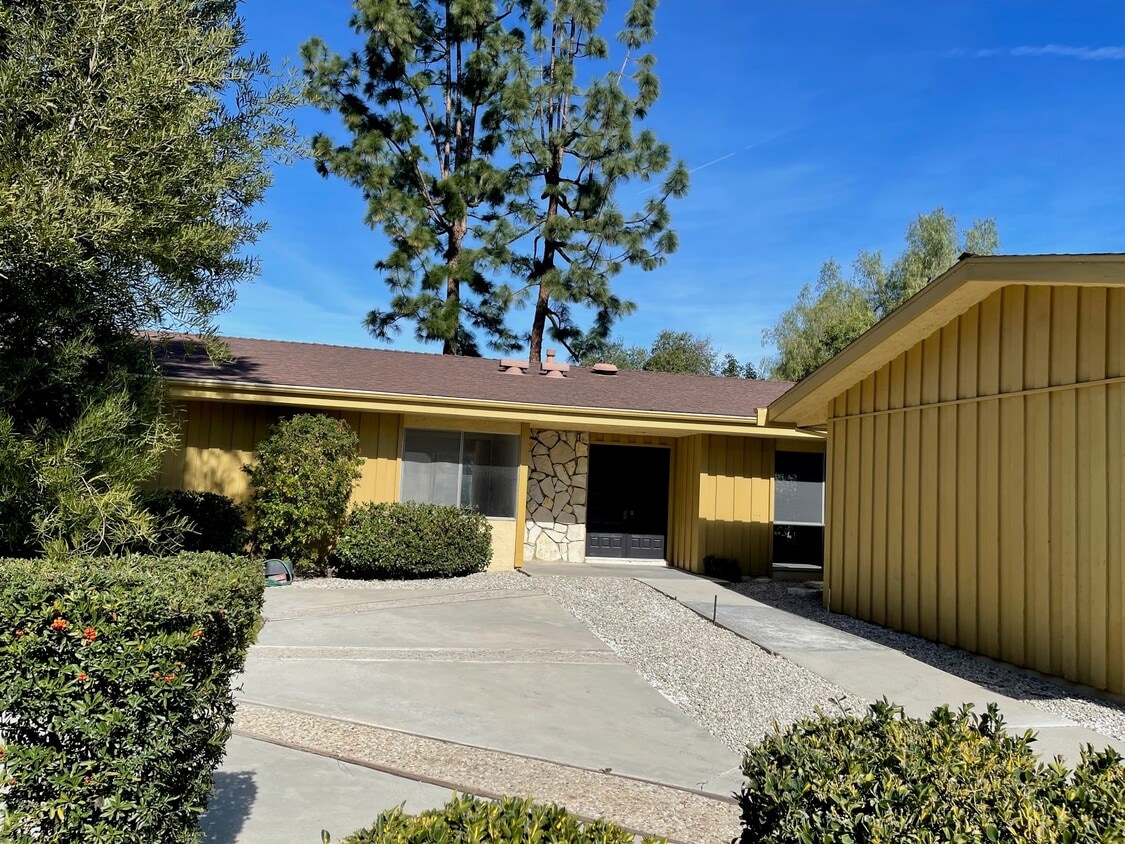 24375 Crestlawn St, Woodland Hills, CA 91367 House Rental in Woodland Hills, CA