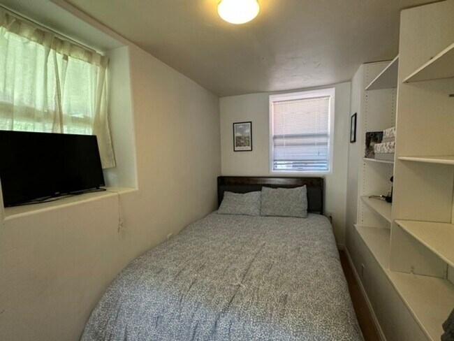 Foto del edificio - 322 E 6th Ave