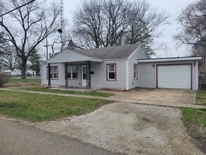 Building Photo - 1105 N Albany St