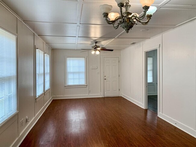 Foto del edificio - 1509 E Sycamore St