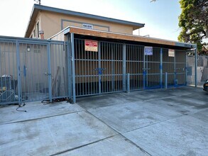 Building Photo - 10623 S Budlong Ave
