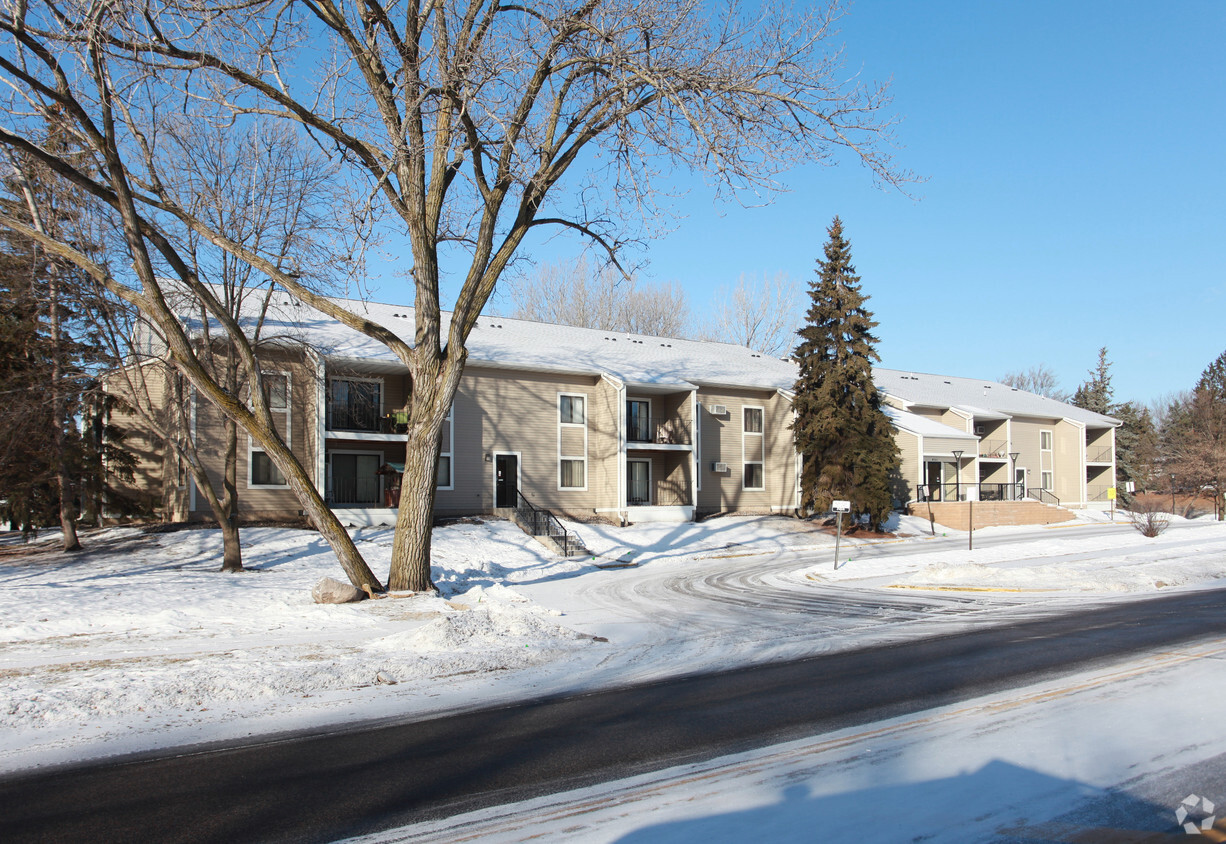 Building Photo - Valley Wood Apartments