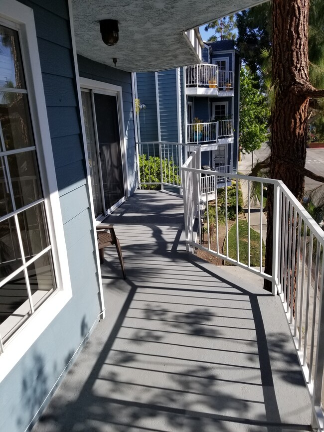 Balcony looking south - 1100 Euclid Ave