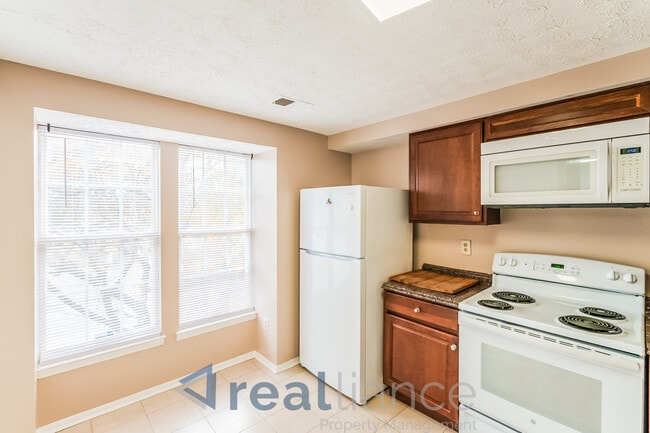 Building Photo - 265 Red Jade Dr