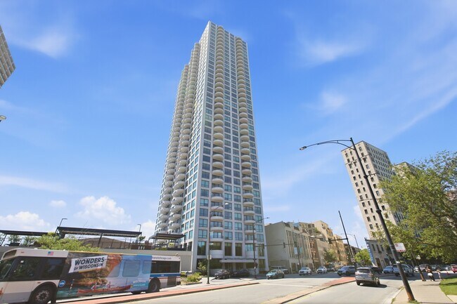Foto del edificio - 2020 N Lincoln Park W