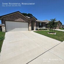 Building Photo - 9507 Murandy Dr