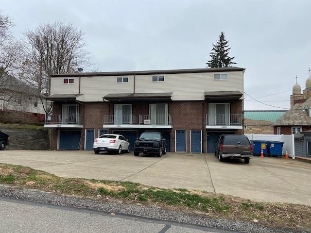 Foto principal - 738 Washington Ave