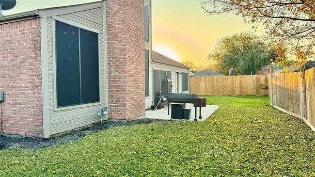 Foto del edificio - 2506 Jester Ln
