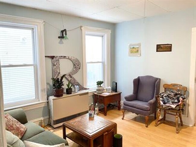 Building Photo - 54-56 Intervale Avenue