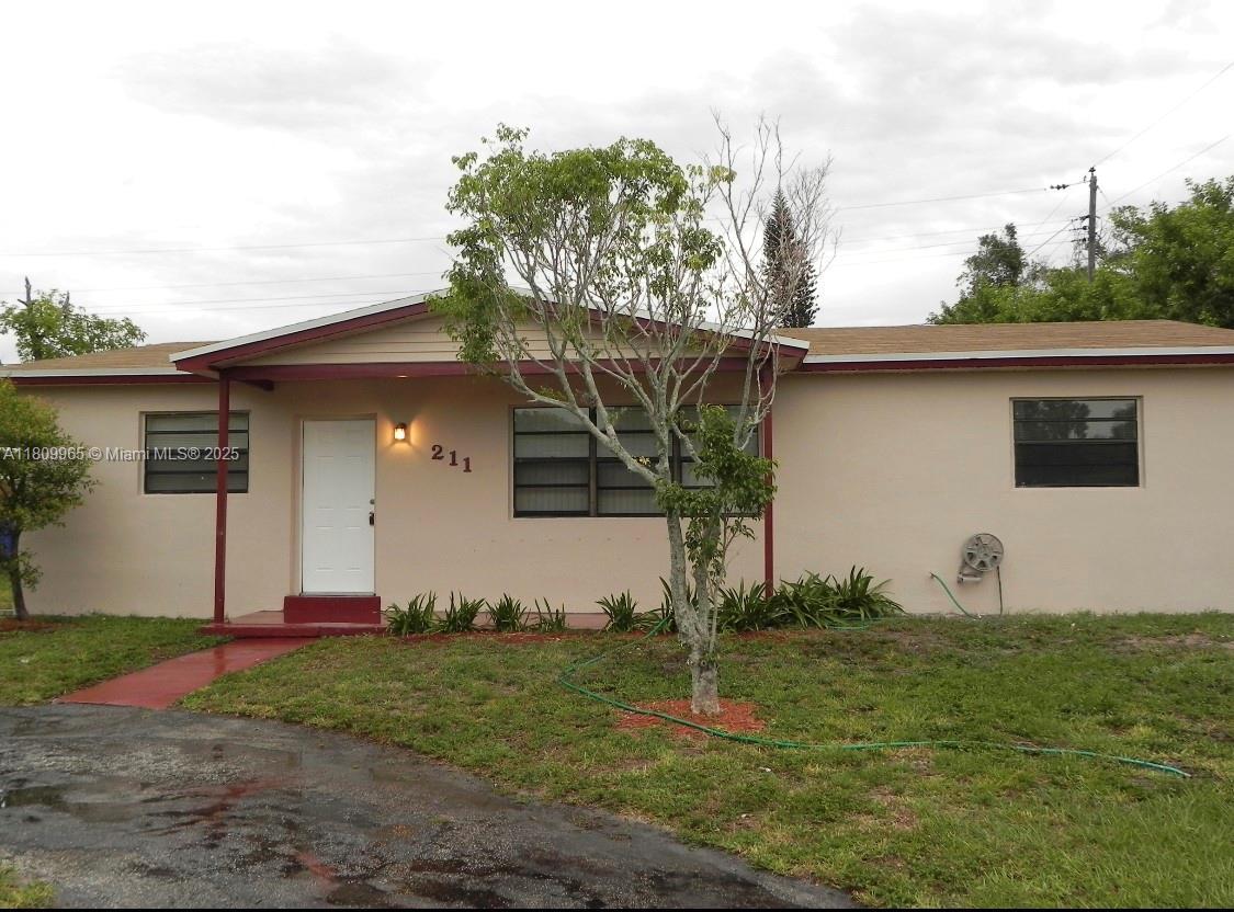 Primary Photo - 211 N 66 Terrace