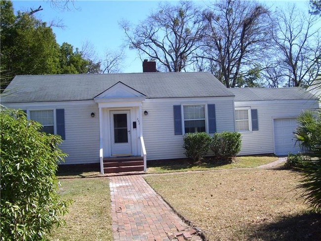 Building Photo - 202 Turnberry St