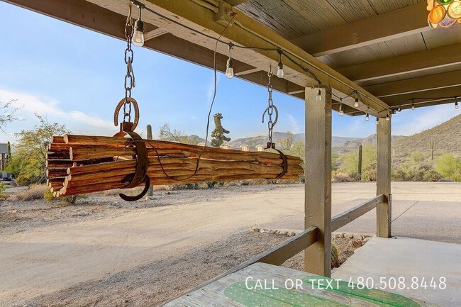 Building Photo - Charming Desert Retreat with 360° Mountain...