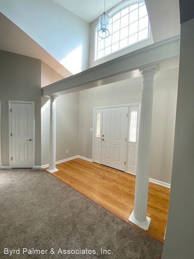 Building Photo - 860 Antigua Dr