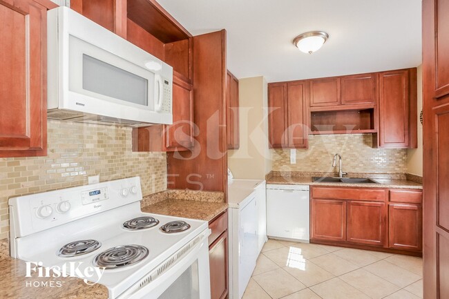 Building Photo - 5359 Blackwell St