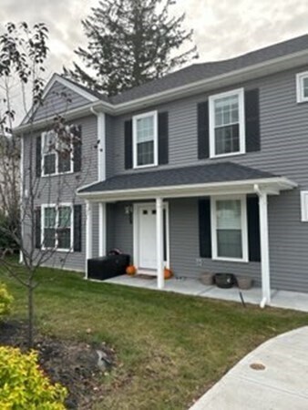 Primary Photo - 1093 Main St
