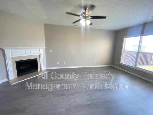 Foto del edificio - 542 Marsh Lake Rd SE