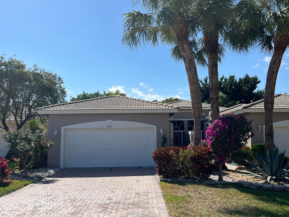 Primary Photo - 5847 Grand Harbour Cir
