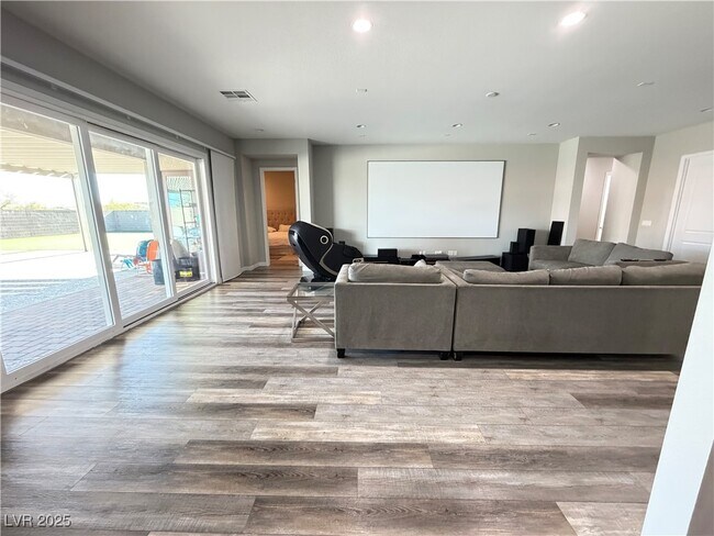 Foto del edificio - 8480 Warbonnet Way