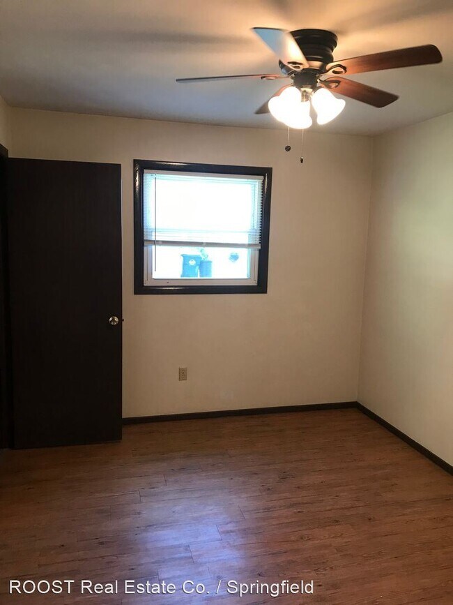 Foto del edificio - 419-423 N Russell St
