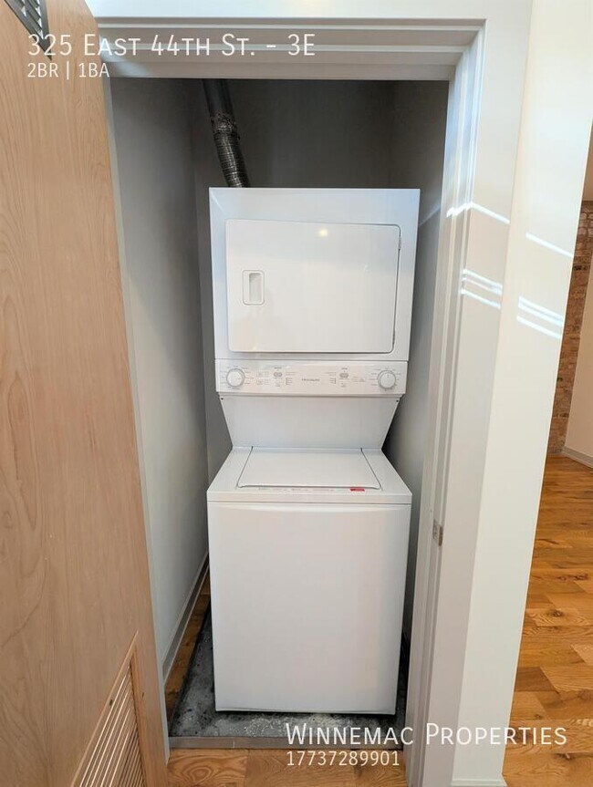 Foto del edificio - 325 E 44th St