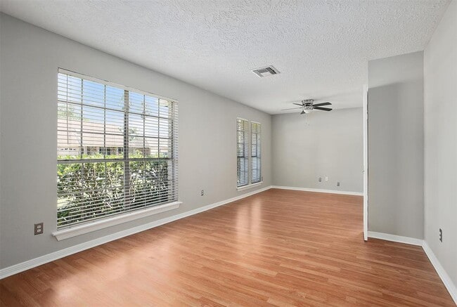 Building Photo - 419 Heatherwood Ct