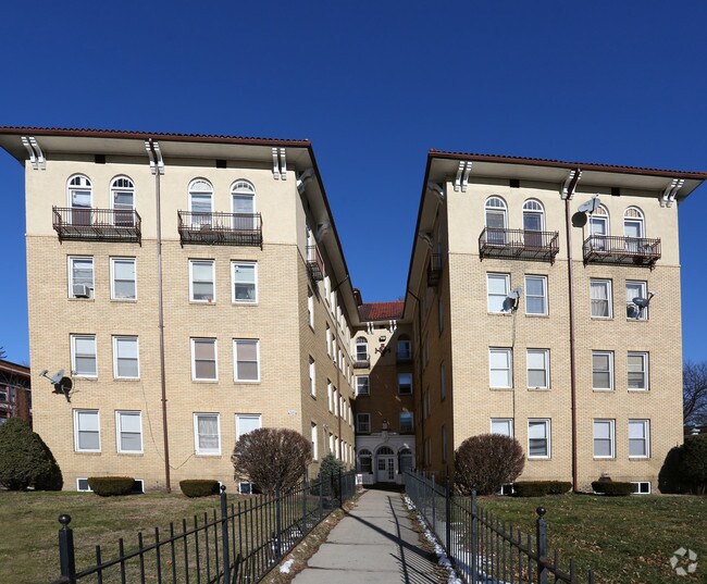 320 Farmington Ave, Hartford, CT 06105 Apartments Hartford, CT