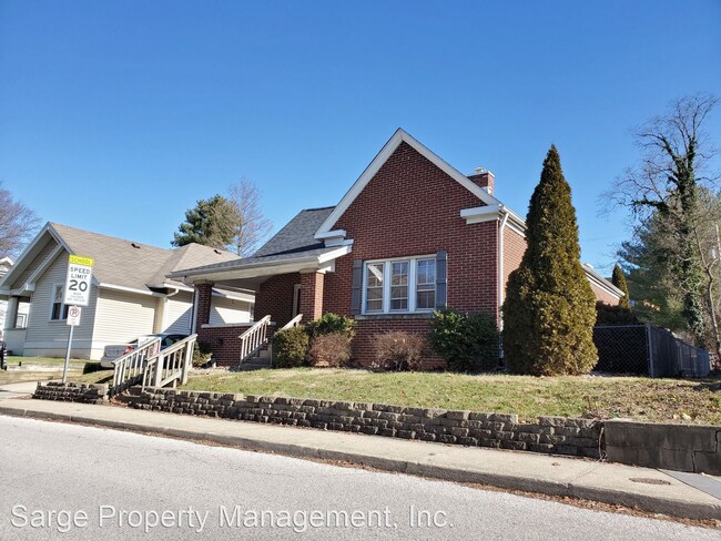 Building Photo - 4 br, 2 bath House - 525 S Woodlawn Ave