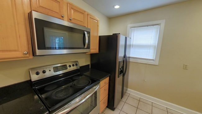 Foto del edificio - 129 E Tompkins St