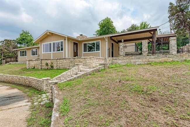 Building Photo - 6301 Forest Hills Dr