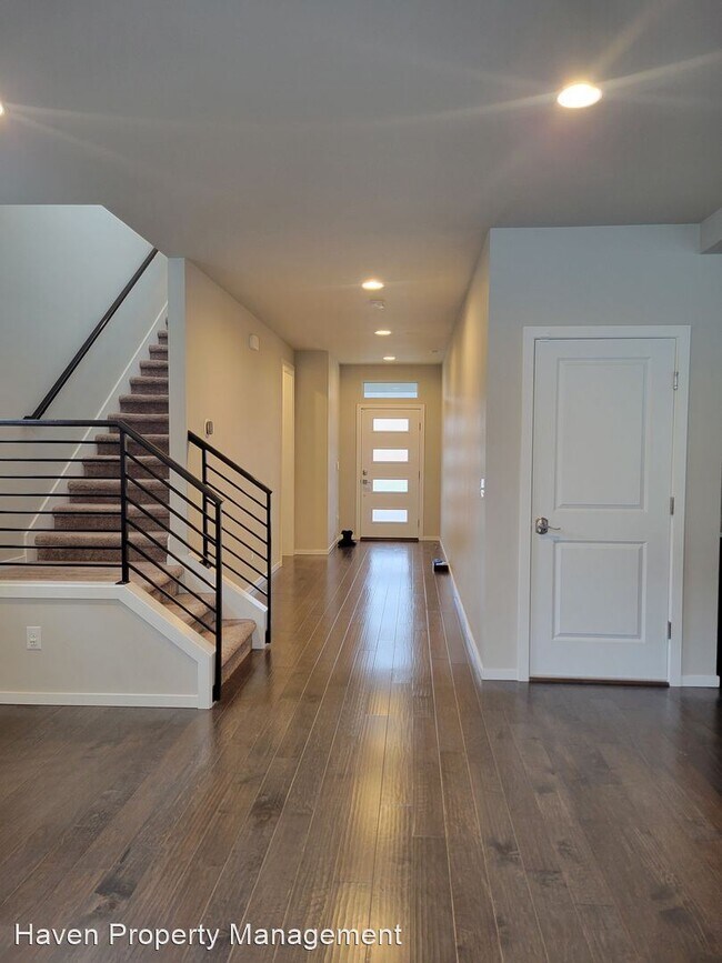 Building Photo - 4 br, 2.5 bath House - 24612 95th Pl S