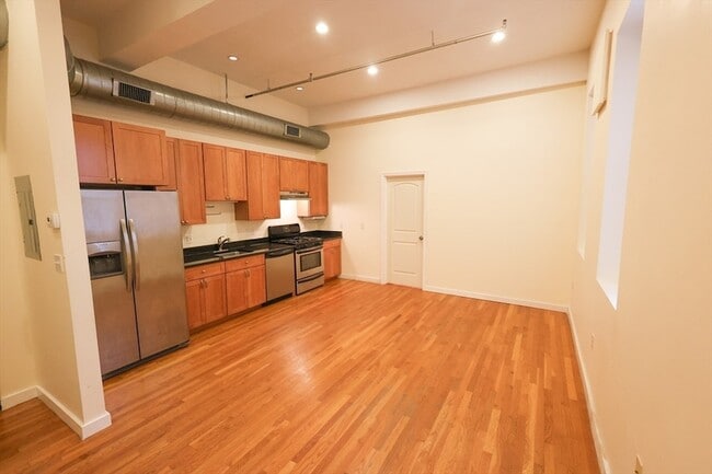 Photo - 960 Broadway Apartment