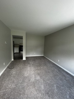 Building Photo - Nice 2 bedroom 1 Bath Townhome