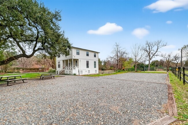 Building Photo - 1808 Tabor St