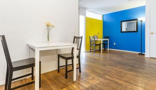 Foto principal - 181 E 2nd St