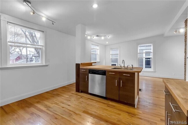Foto del edificio - 575 Auburn Ave