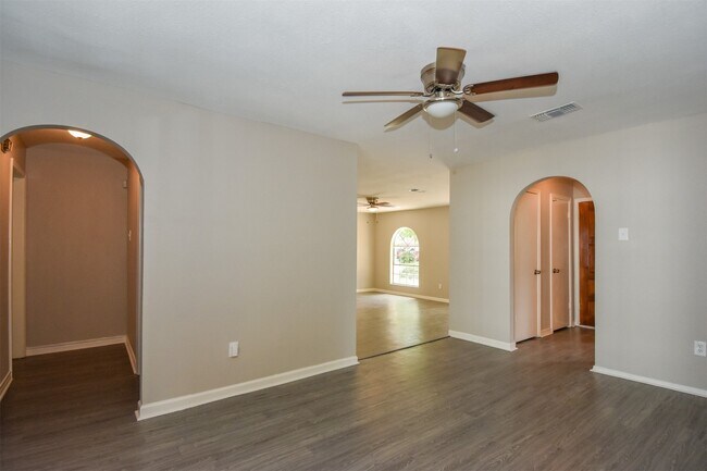 Foto del edificio - 11719 Murr Way