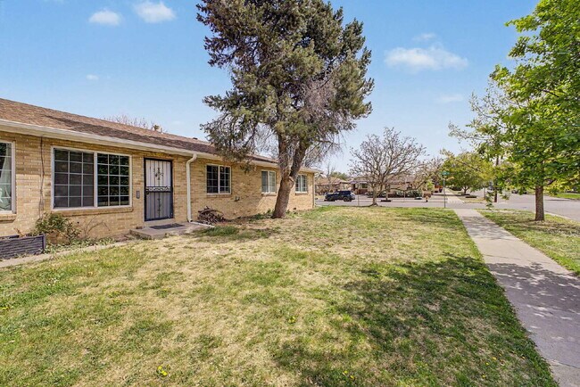 Building Photo - Lovely Two Bed / One Bath in Platt park for rent