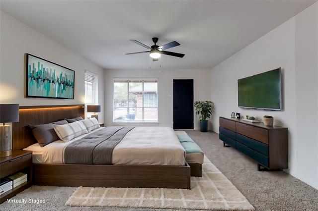 Foto del edificio - 10530 Stone Canyon Rd