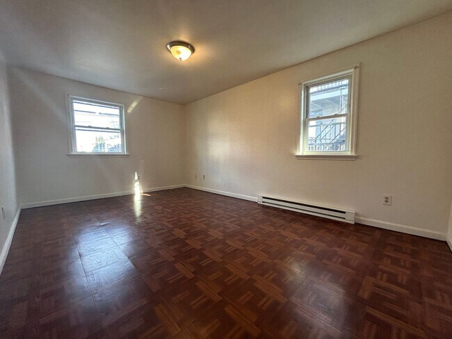 Foto del edificio - Single Family 2 Bedroom in Allentown Avail...