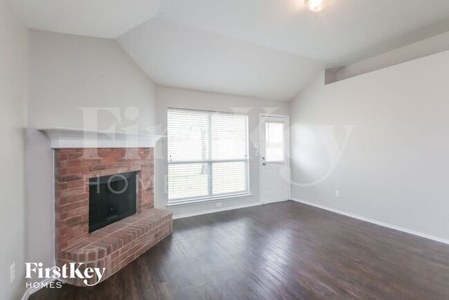 Building Photo - 14012 Caltha Dr
