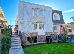 Building Photo - 630 W Dryden St