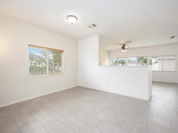 Foto del edificio - 20827 Settlers Lake Cir N