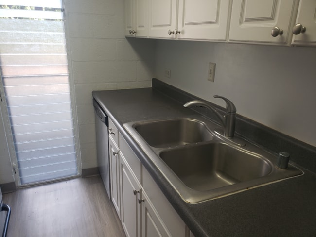 Photo - 1670 Kalakaua Ave Apartment