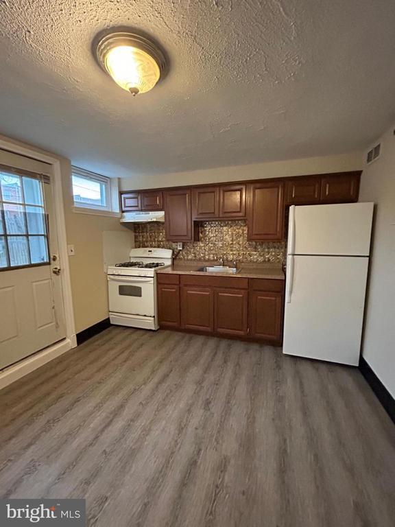 Foto del edificio - 4116 Raymonn Ave