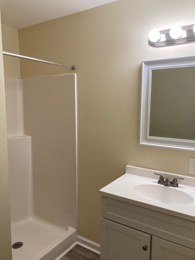 Bathroom - 324 Old Bayview Rd